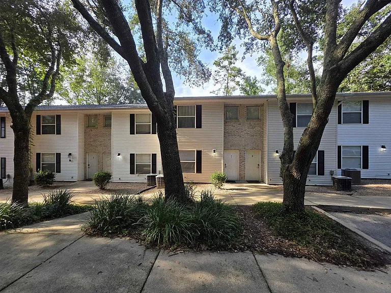 1660 Kay Ave #3 — Photo 2