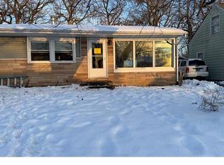 20 Sickles Dr, Decatur, IL 62521