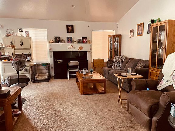 5th image of 13249 Country Ct