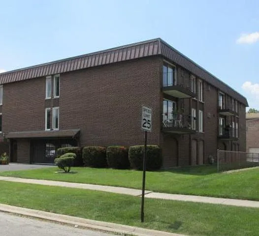 Building Photo 3
