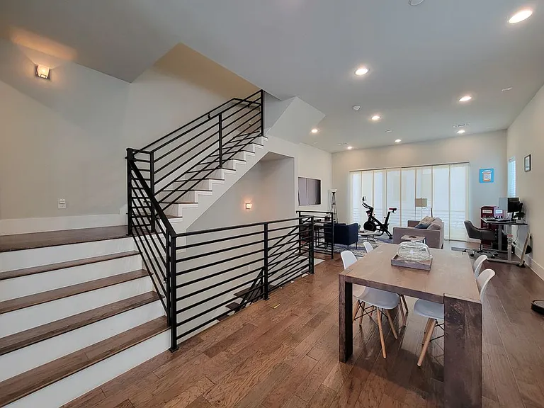 5709 Larkin St #A — Photo 37