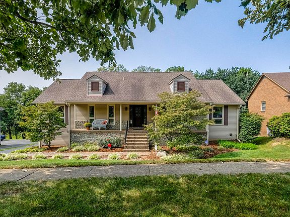 2nd image of 108 Willow Stone Way