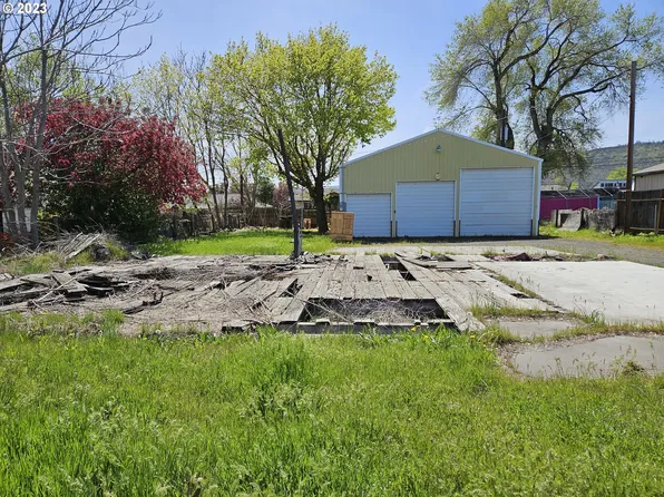 752 Lee St, The Dalles, OR 97058