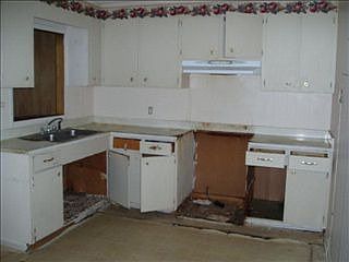 2nd image of 942 Bunche Dr
