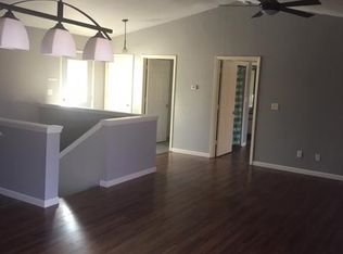 233 Riley Ridge Rd, Linn Creek, MO 65052