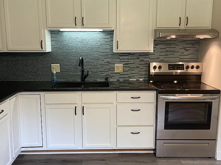 802 Sherry St #1 — Photo 2