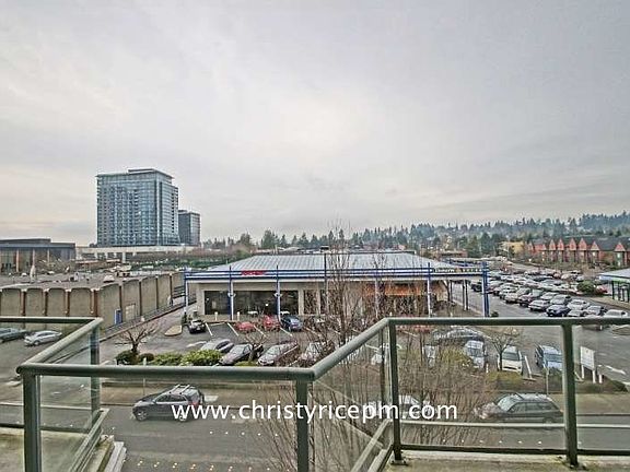 2nd image of 1100 106th Ave NE APT 207