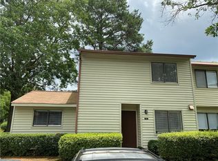 1058 Country Ct, Lawrenceville, GA 30044