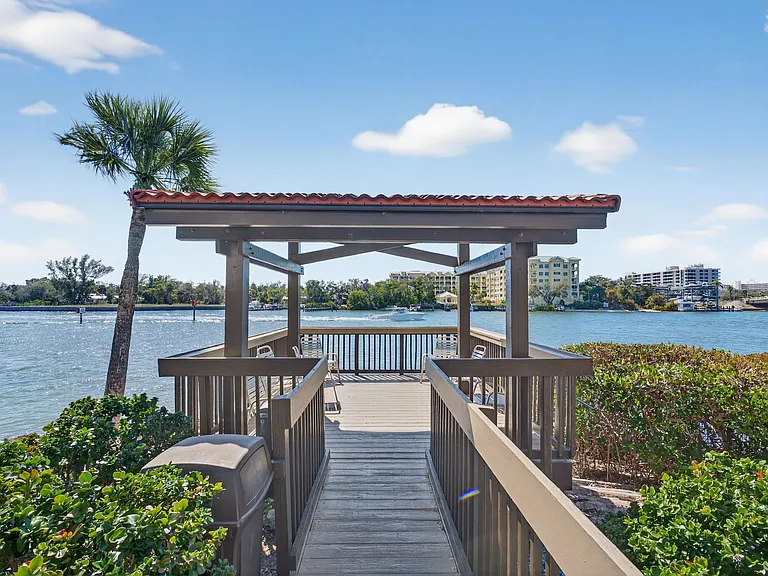 1632 Stickney Point Rd #201 — Photo 7