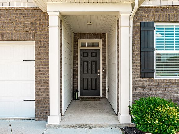 3rd image of 123 Saddle Horse Ln