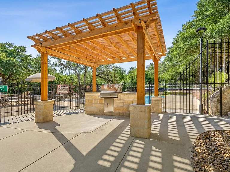 Crosspoint Oaks at Boerne — Photo 31