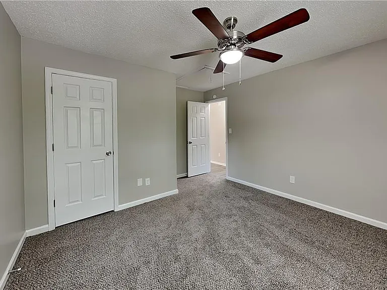 4031 Oak Stone Dr — Photo 13