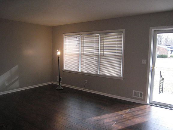 3rd image of 5409 Jessamine Ln