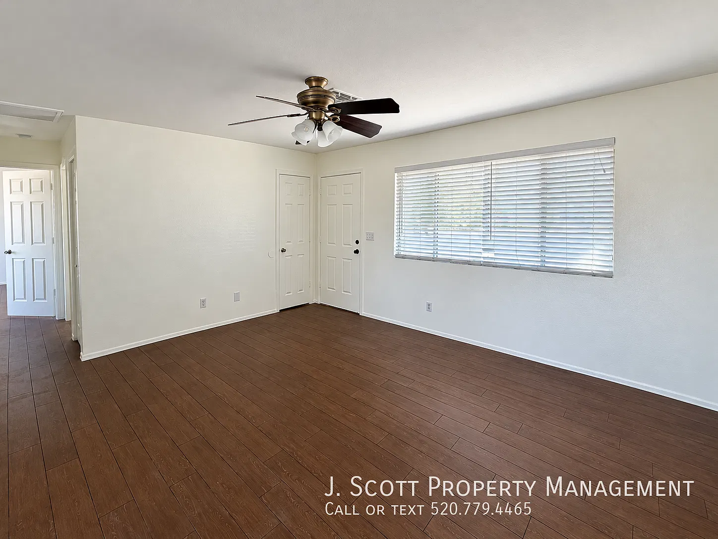Charming 2 Bed, 1 Bath Tempe Home in Wood Park Village with Attached Two-Car Garage — Photo 3