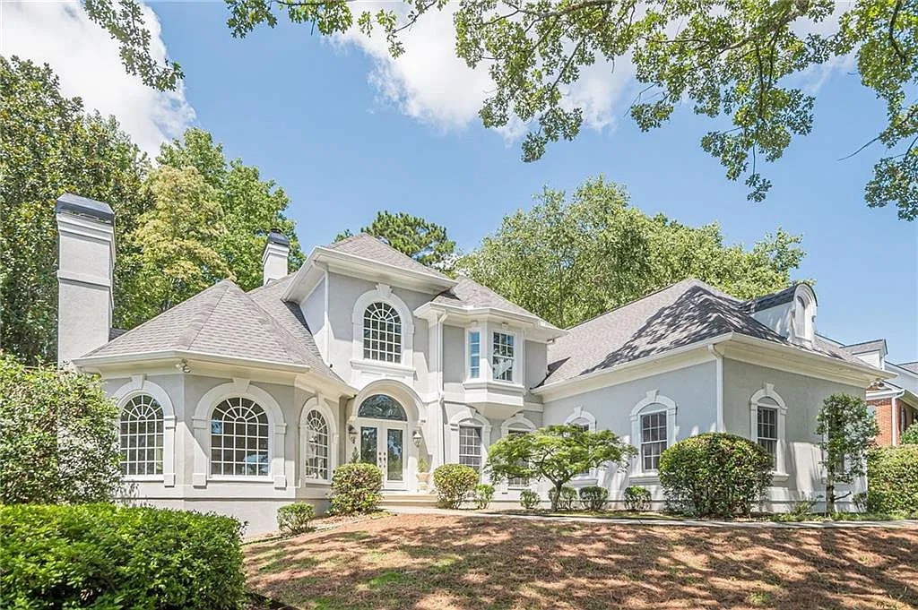 5 bed, 4.5 bath, 5000 sqft, $6,000 — Photo 1