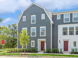 701 Halcyon Ln, Cranberry Township, PA 16066