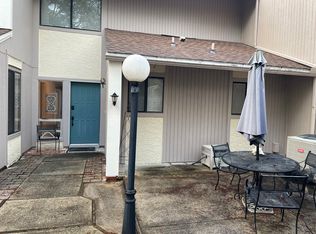 800 Bay Dr, Niceville, FL 32578