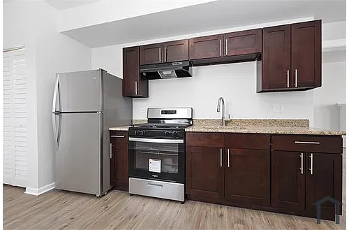 11038 S Vernon Ave #1N Photo 1 11038 S Vernon Ave #1N Photo 1