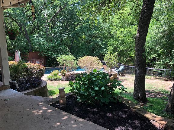 3rd image of 1053 W Winding Creek Dr
