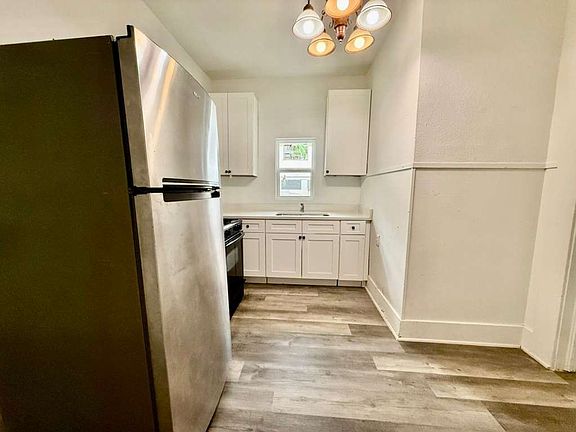 3rd image of 222 Lowell St #2