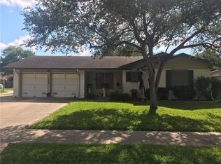 1330 Easthaven Dr, Corpus Christi, TX 78412