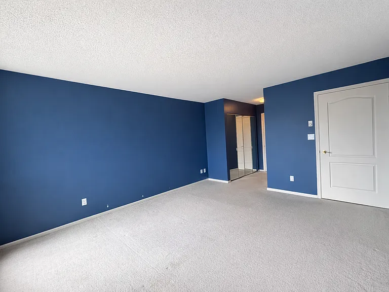 7500 Granville Ave #405 — Photo 16
