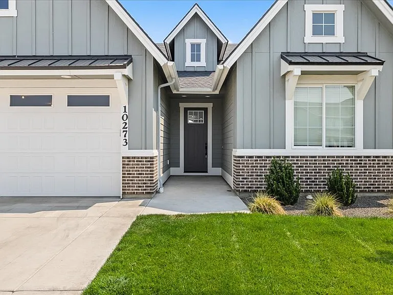 10273 Loneleaf Dr — Photo 3