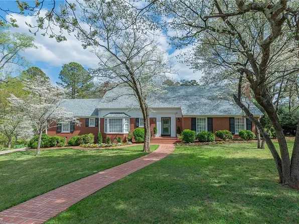 403 Weaver Dr, Lexington, NC 27292