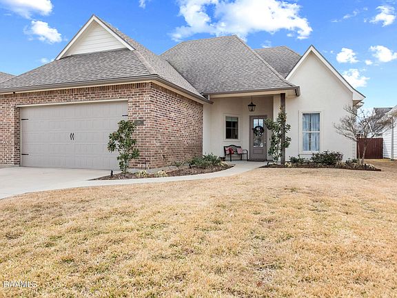 2nd image of 308 Easy Rock Landing Dr