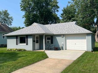 111 N Pine St, Janesville, WI 53548