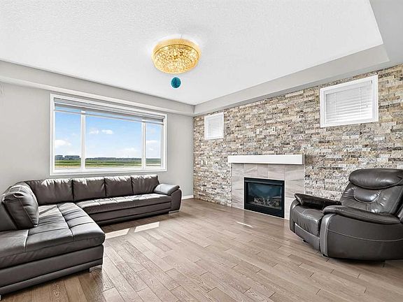 4th image of 247 W Cityscape Way NE