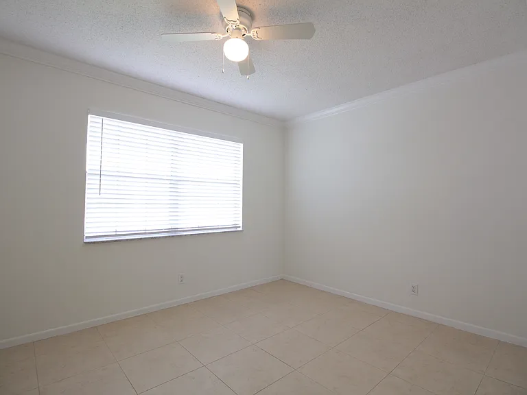 299 SW 7th St #209 — Photo 8