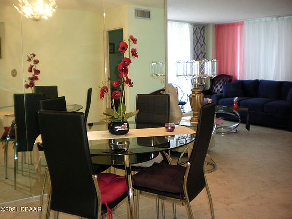 4th image of 925 N Halifax Ave APT 703