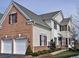 35 Chestnut Ct, Cedar Grove, NJ 07009