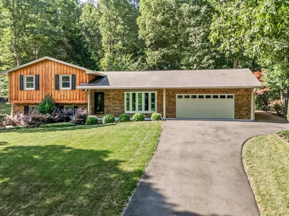 96 N Ridge Ln, Lynchburg, VA 24502