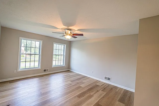 649 Kayloc Cir — Photo 19