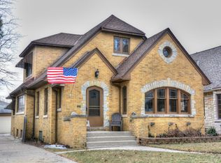 2919 N 73rd St, Milwaukee, WI 53210