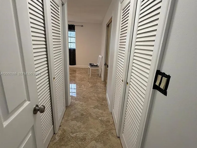 219 NE 14th Ave #101 — Photo 25