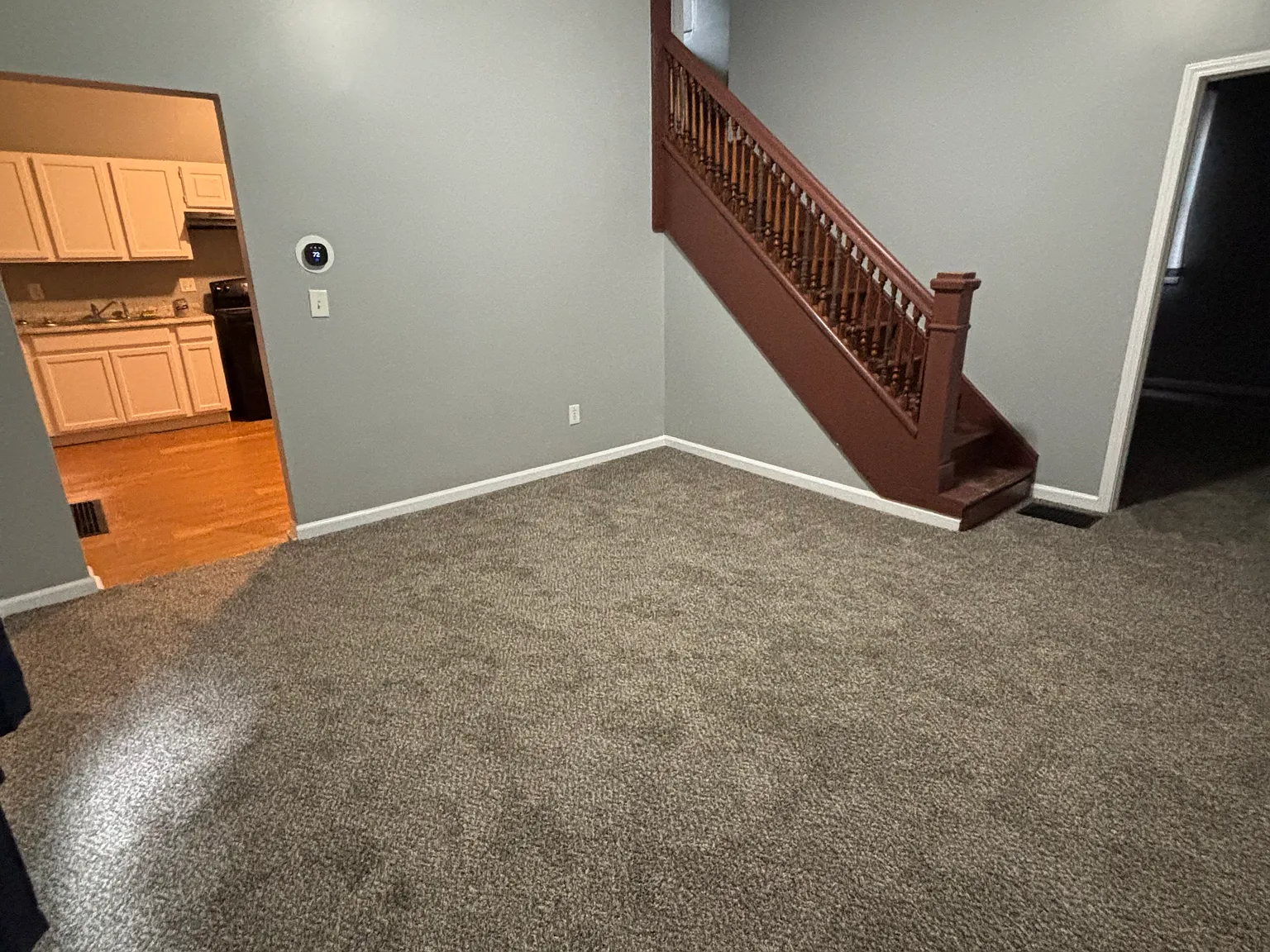 558 N Centennial St — Photo 2