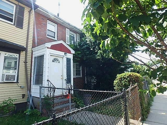 2nd image of 46 Jacob St