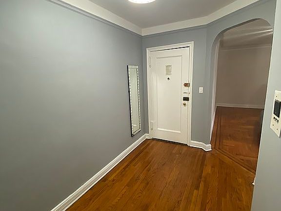 4th image of 4739 40th St APT 1J