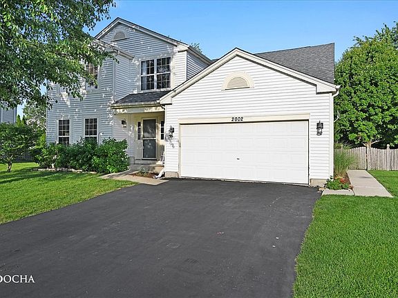 3rd image of 2002 Ashbrook Ct
