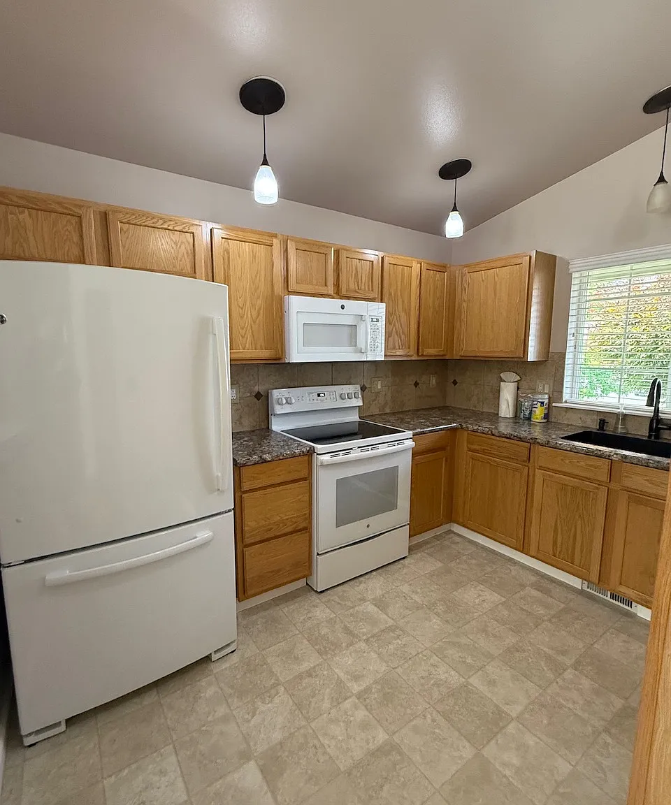 3 bed, 1586 sqft, $2,895 — Photo 4