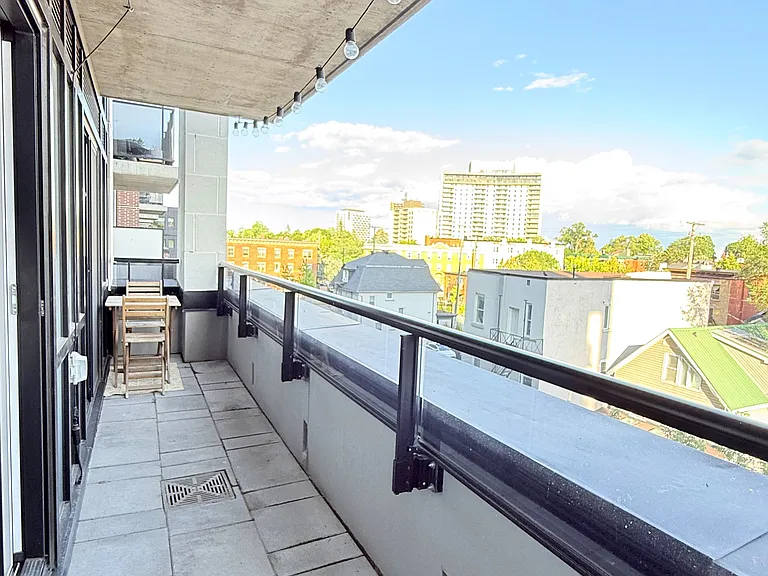 560 Rideau St #423 — Photo 16