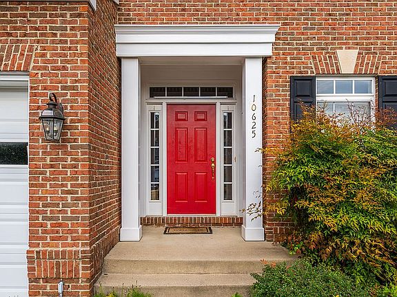 5th image of 10625 Regent Park Ct