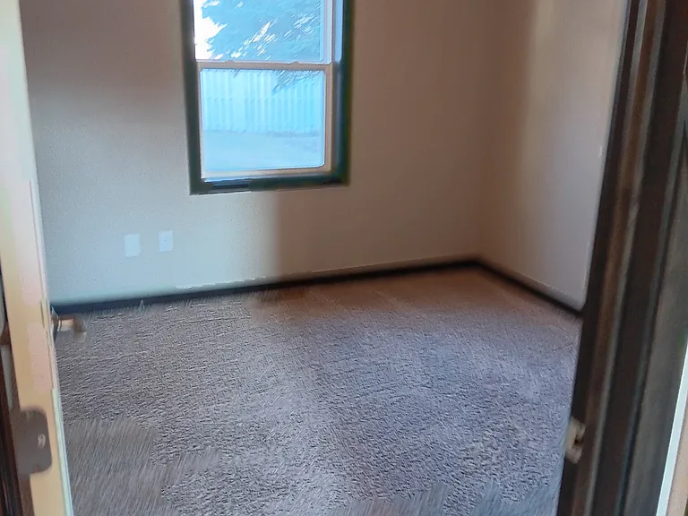 1227 S Greenwood Ave — Photo 6
