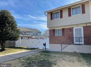 8568 Beacon Point Rd, Pasadena, MD 21122