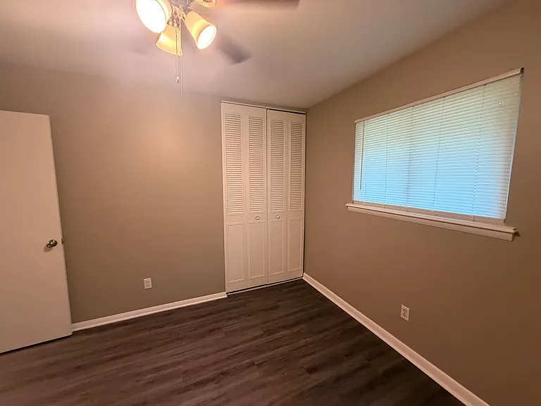 4919 S Oswego Ave — Photo 17