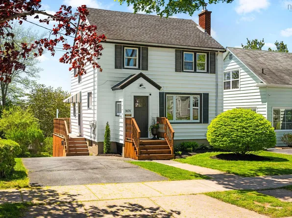 3674/3672 Bright St, Halifax, NS B3K 4Z3