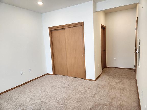 2nd image of 4215 E Poleline Ave #104